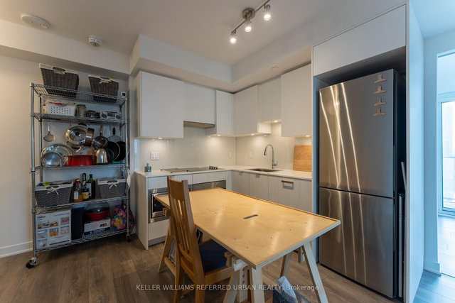 1012 - 195 Redpath Avenue