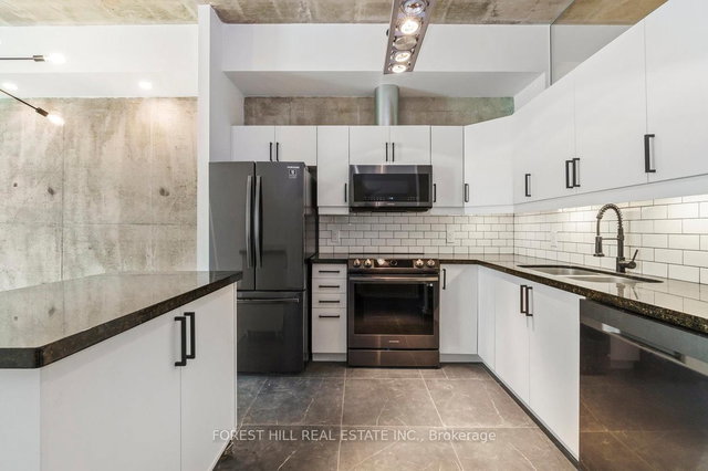 411 - 388 Richmond Street