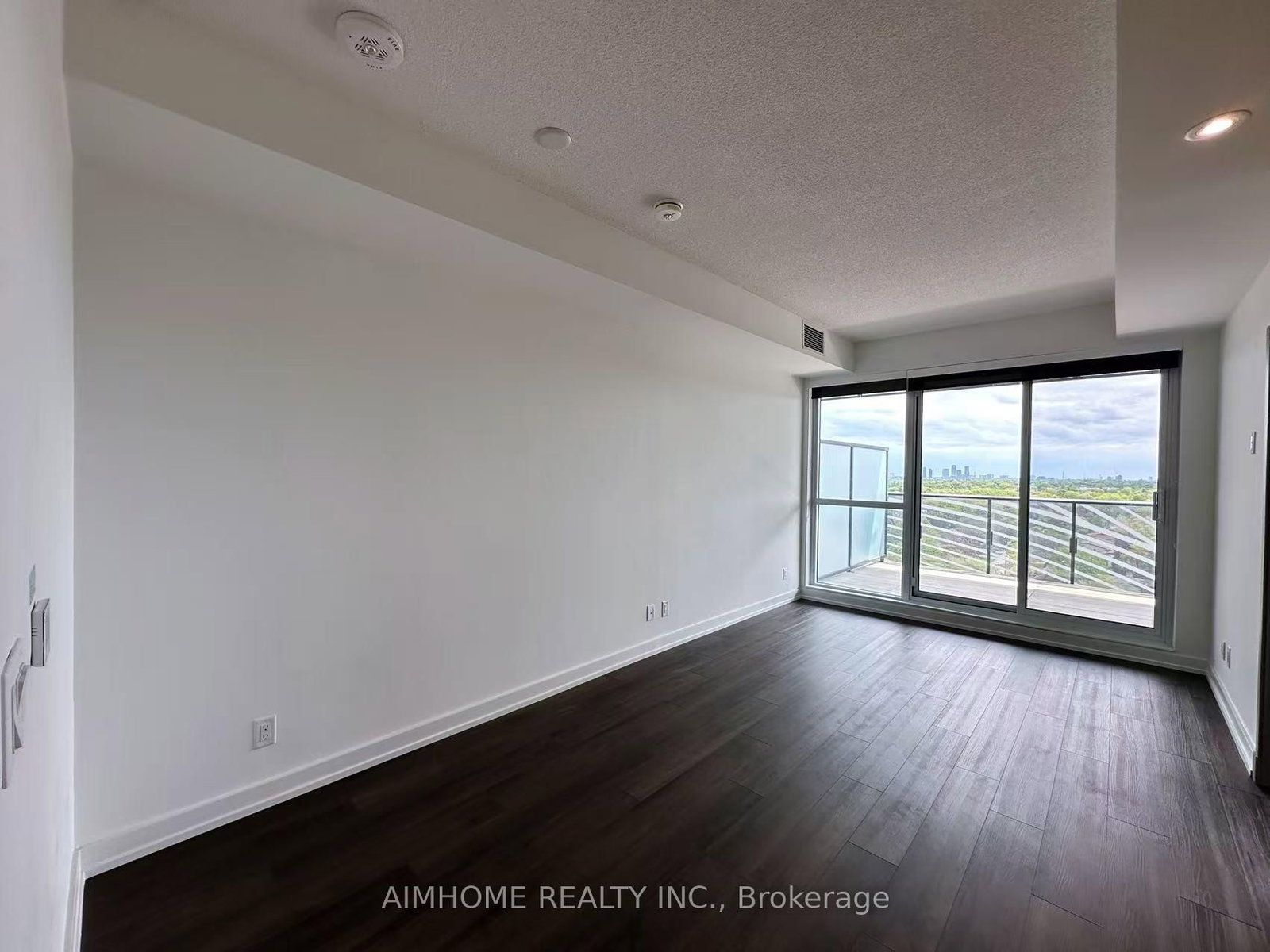 27 McMahon Drive, Unit 1705 - Photo 13