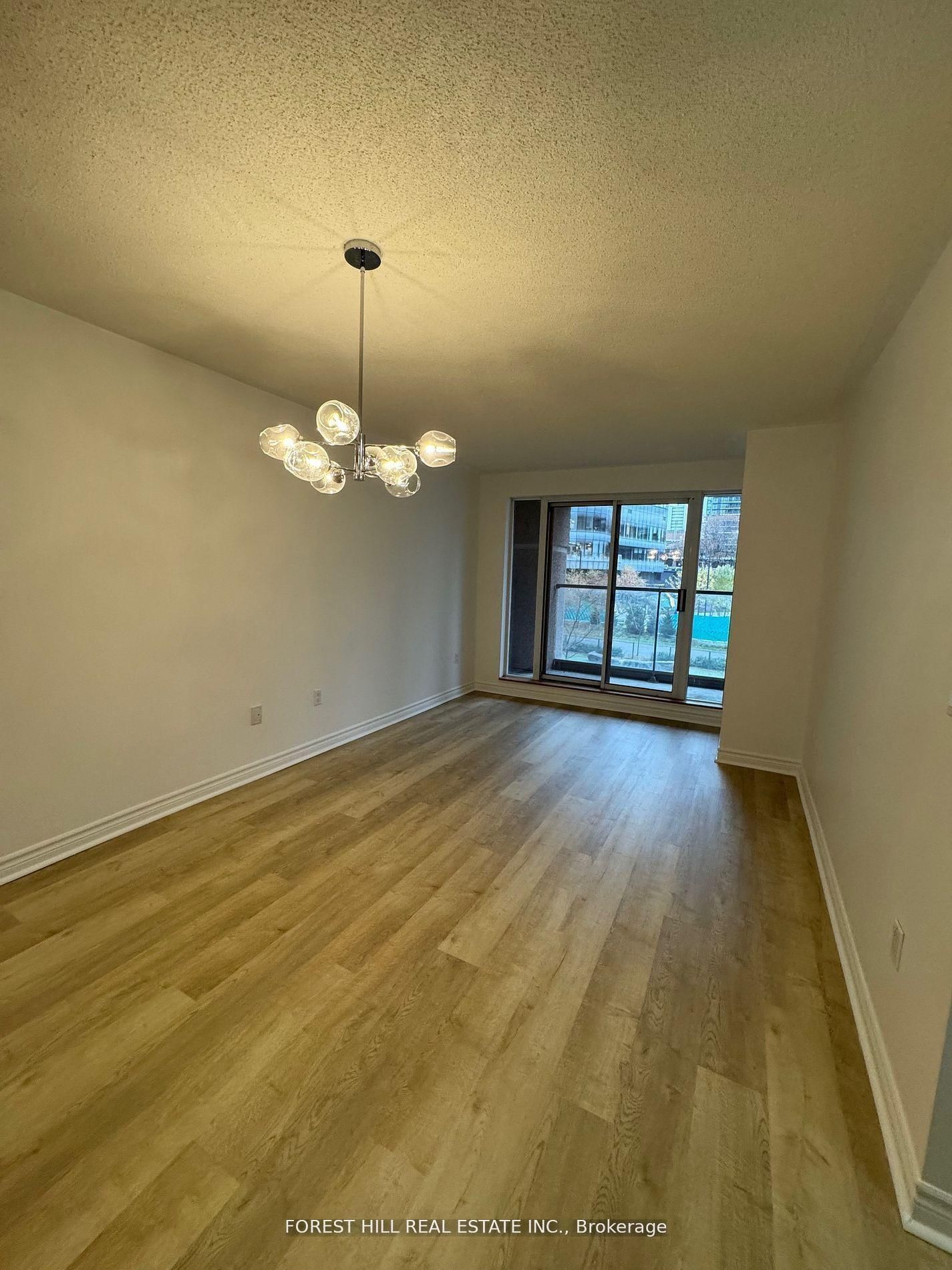 909 Bay Street, Unit 203 - Photo 4