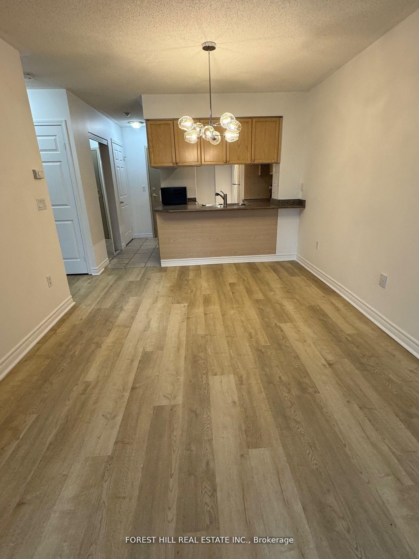 909 Bay Street, Unit 203 - Photo 6