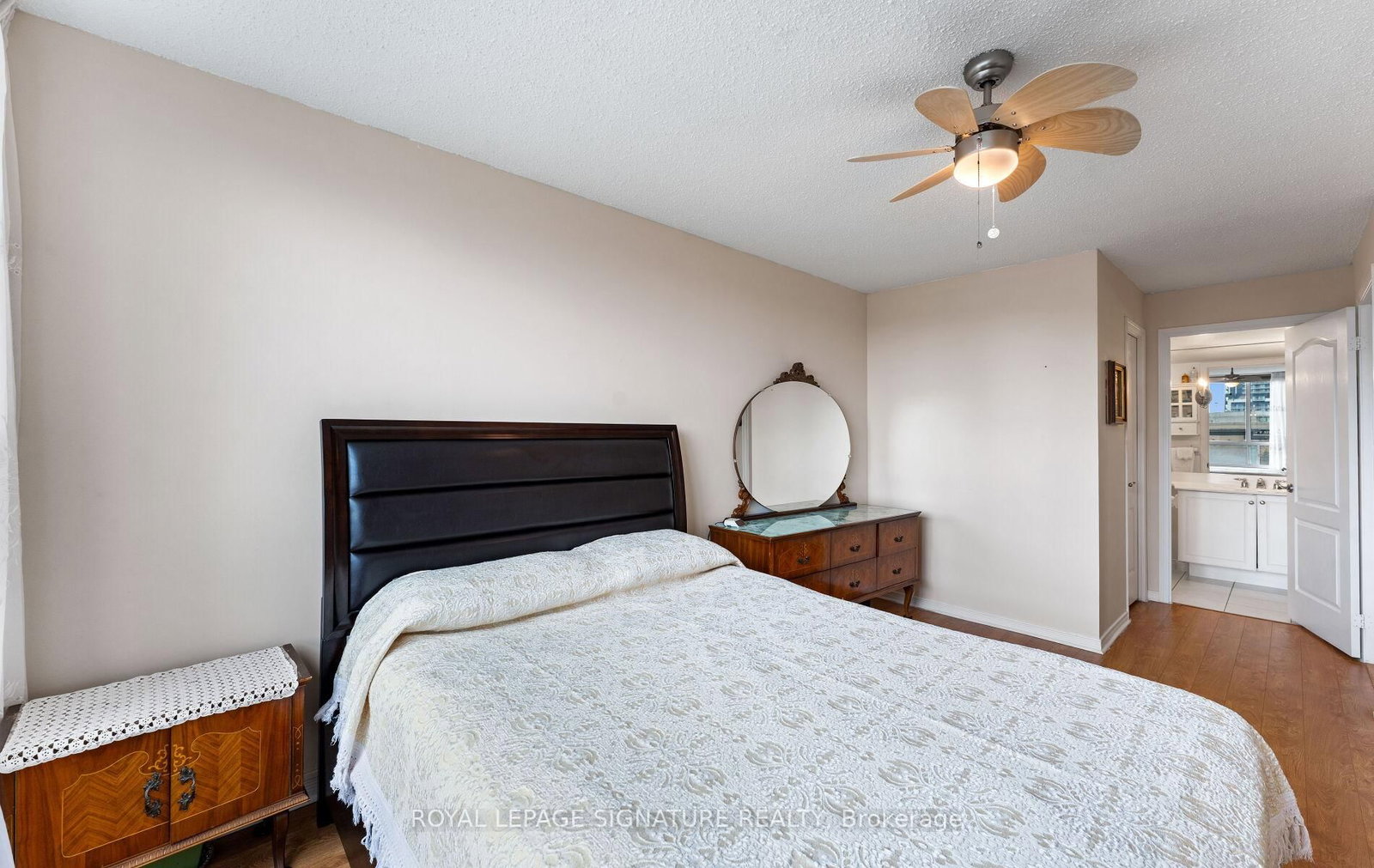 205 The Donway W, Unit 406 - Photo 27