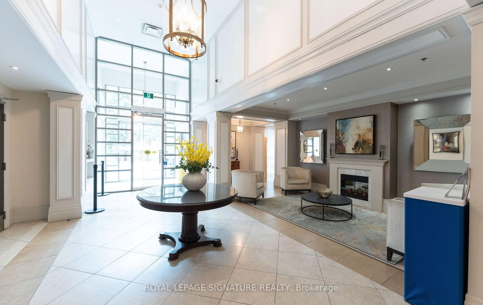 205 The Donway W, Unit 406 - Photo 4
