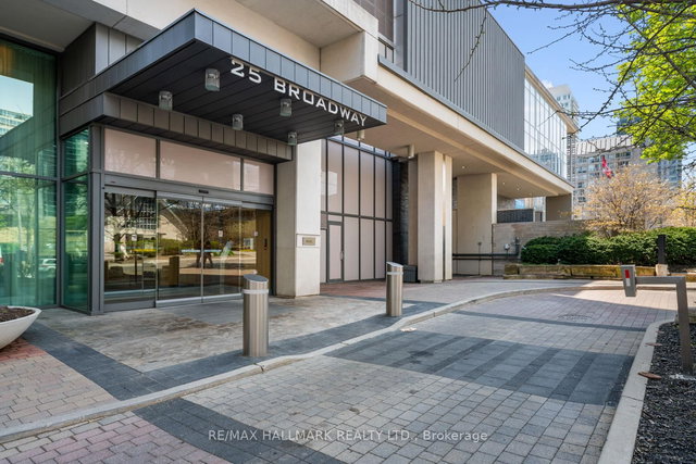 1410 - 25 Broadway Avenue