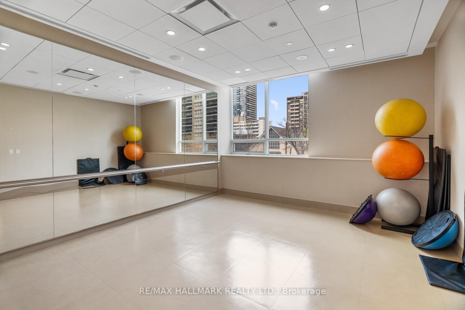 25 Broadway Avenue, Unit 1410 - Photo 35
