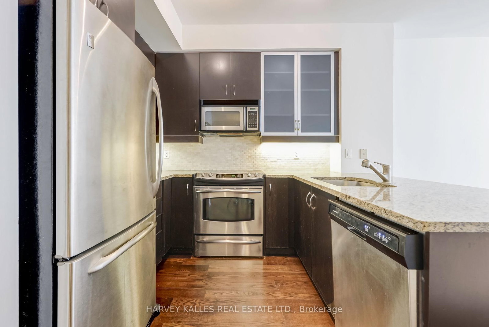 438 King Street W, Unit 914 - Photo 10