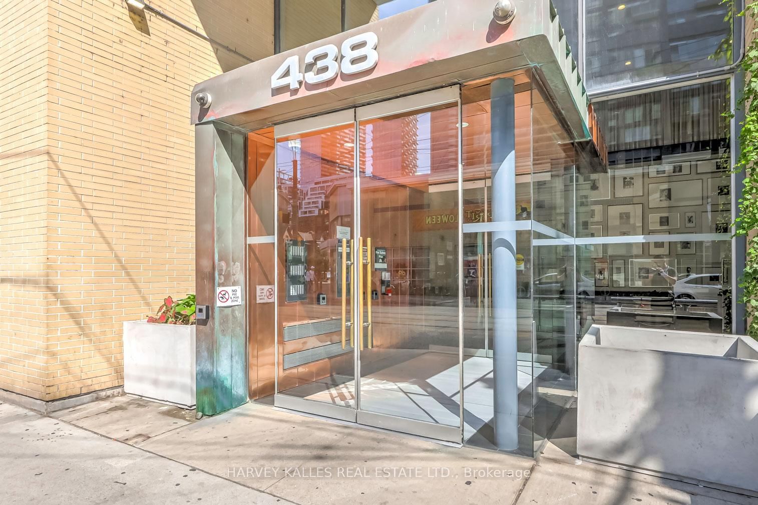 438 King Street W, Unit 914 - Photo 2