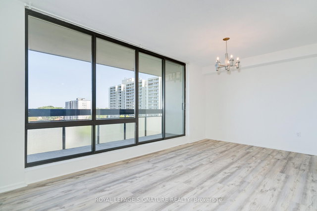 1003 - 260 Seneca Hill Drive
