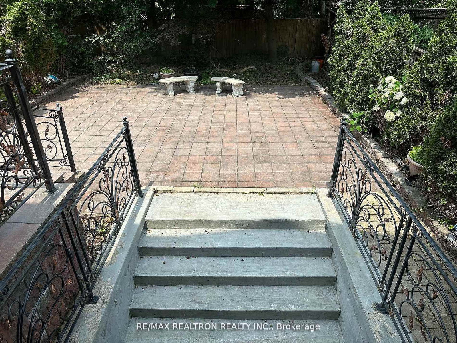76 Horsham Avenue - Photo 38