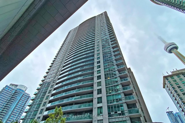 2706 - 19 Grand Trunk Crescent