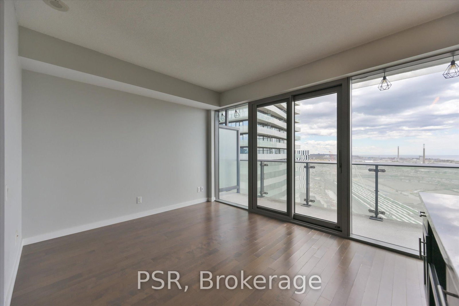 70 Distillery Lane, Unit 2705 - Photo 17