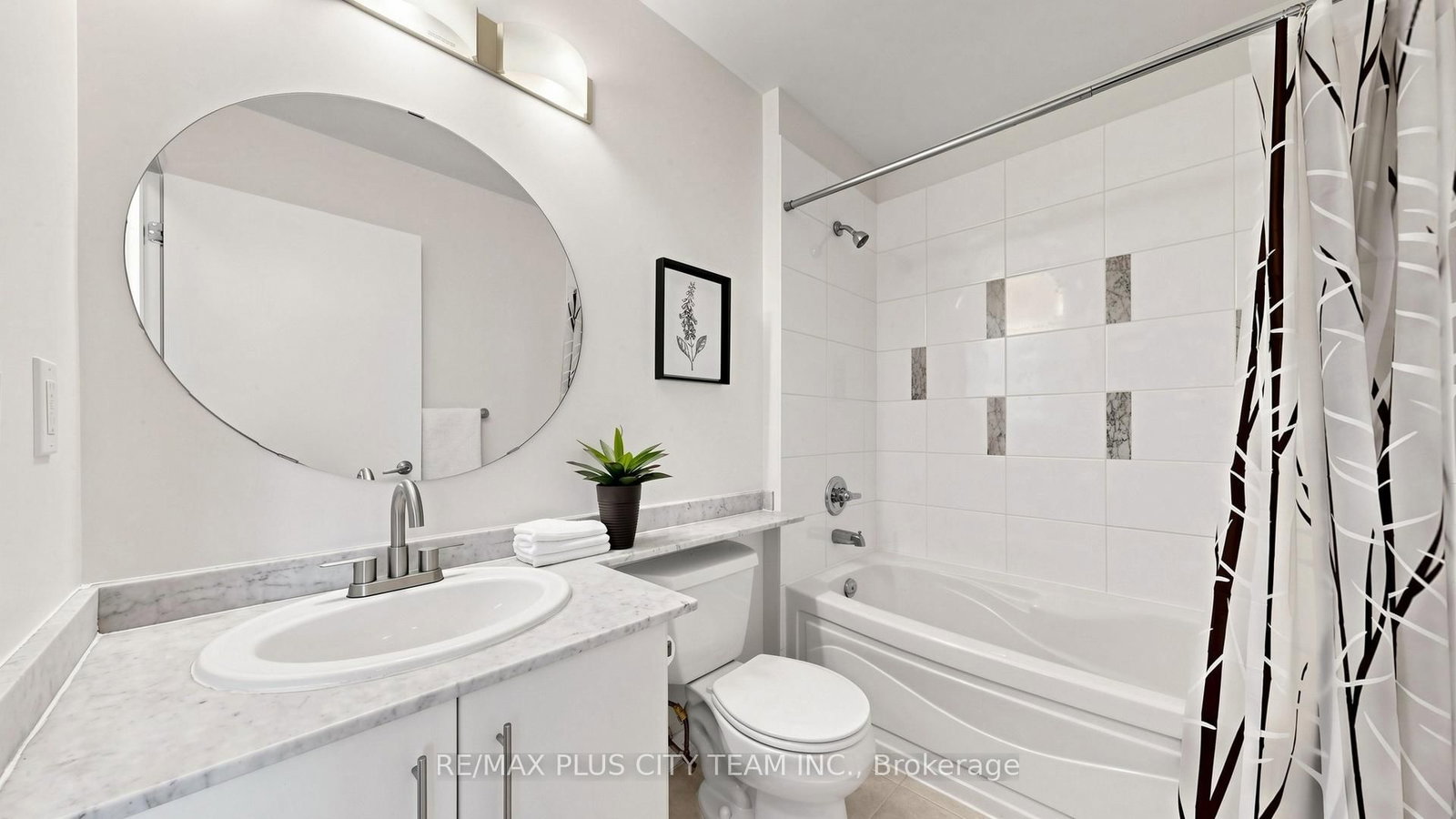 16 Yonge Street, Unit 2604 - Photo 12