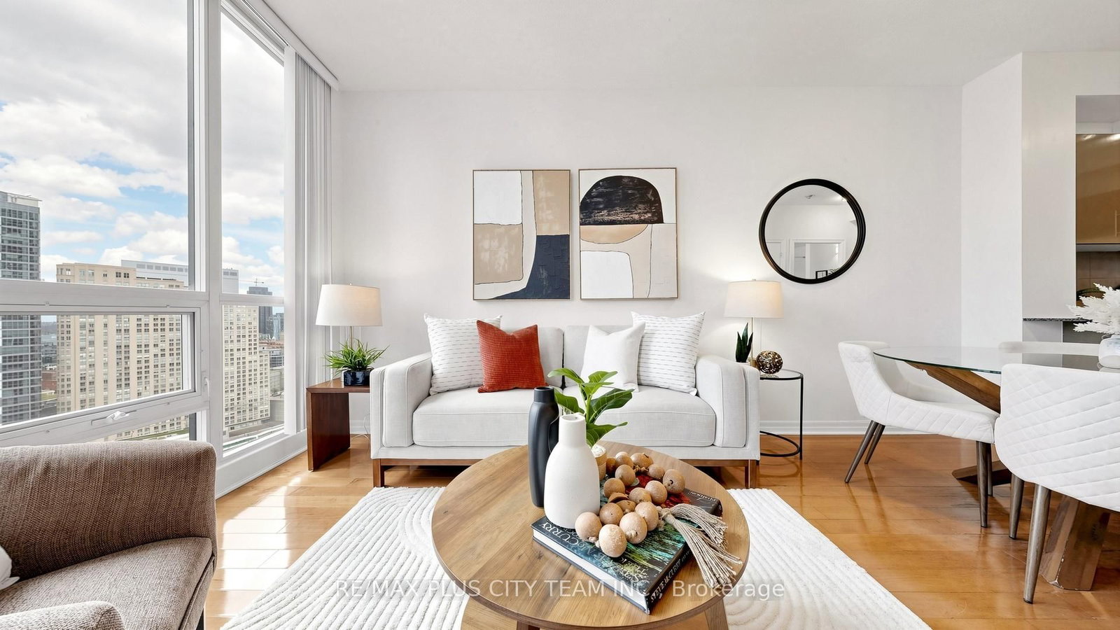 16 Yonge Street, Unit 2604 - Photo 2