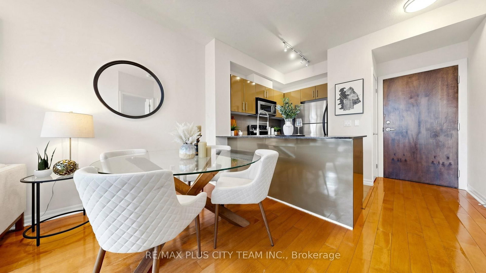 16 Yonge Street, Unit 2604 - Photo 6