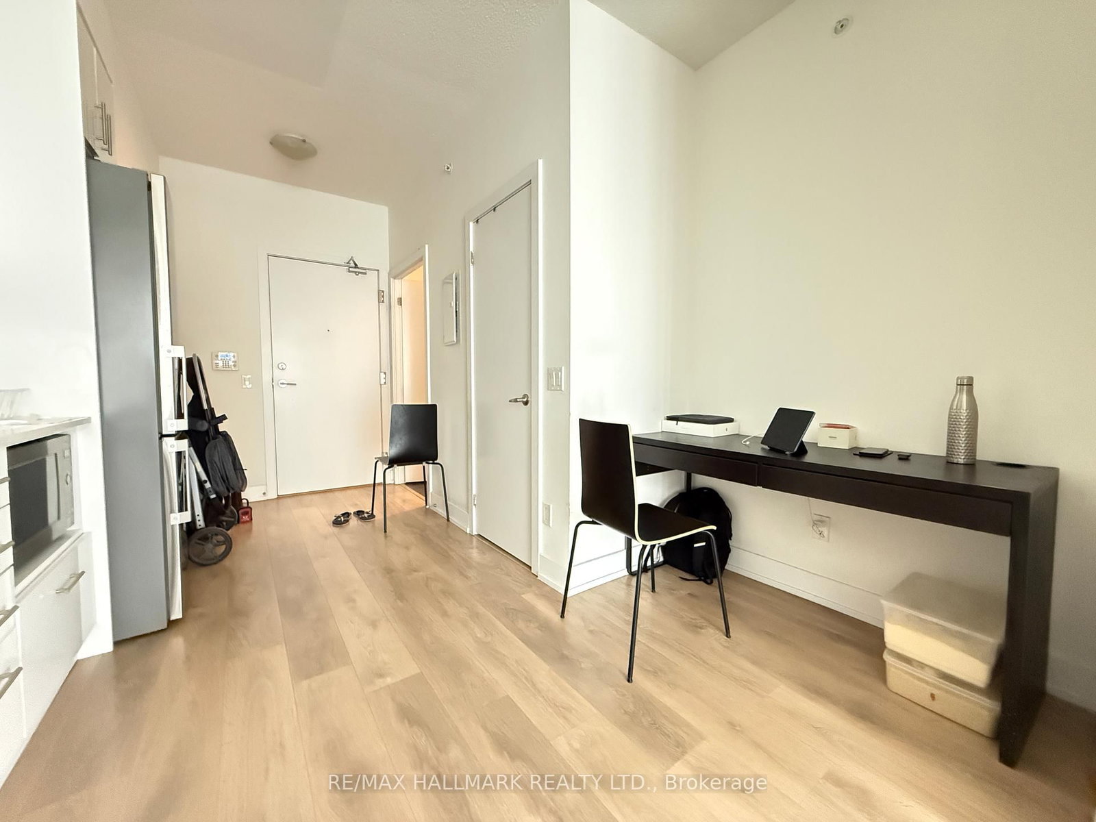 128 Fairview Mall Drive, Unit 910 - Photo 7