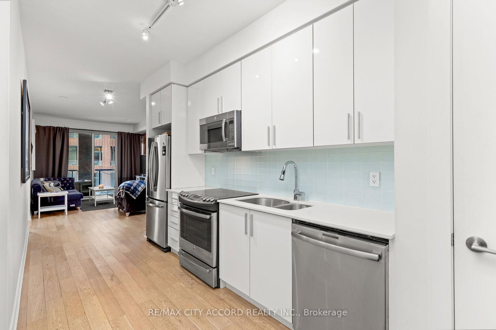 20 Bruyeres Mews, Unit 311 - Photo 12