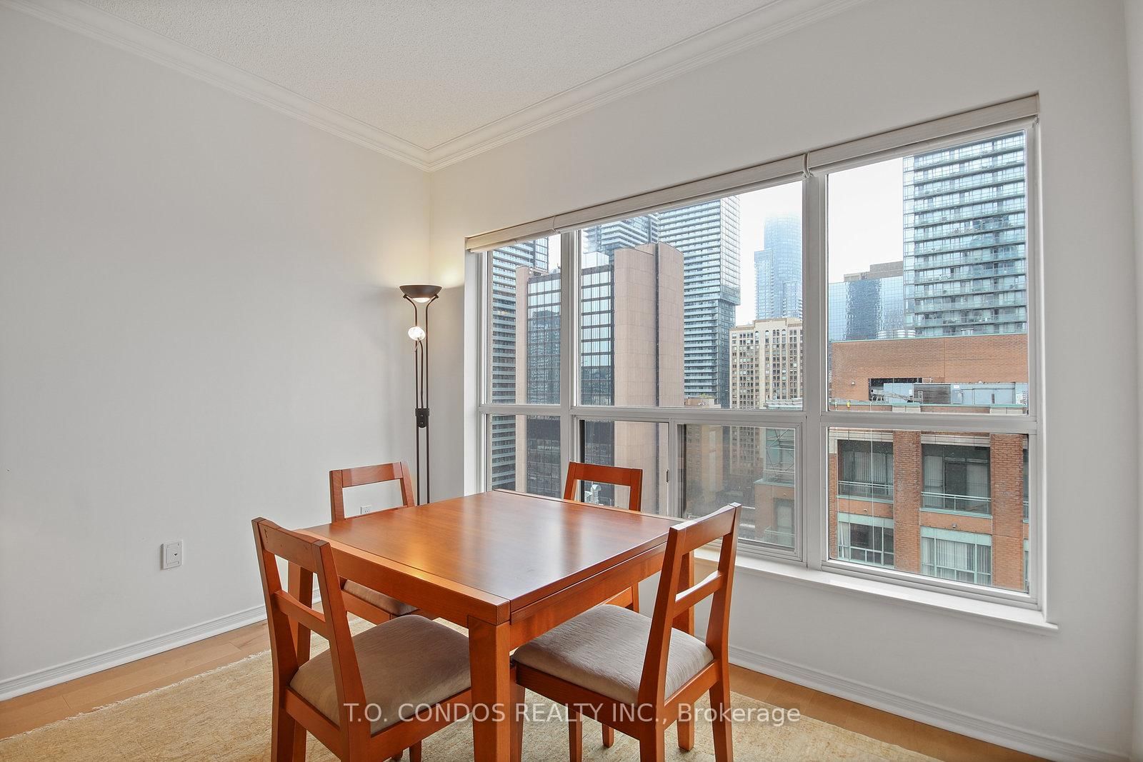 909 Bay Street, Unit 1806 - Photo 15