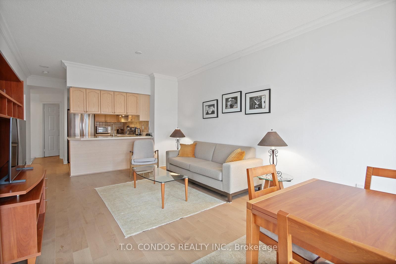 909 Bay Street, Unit 1806 - Photo 19