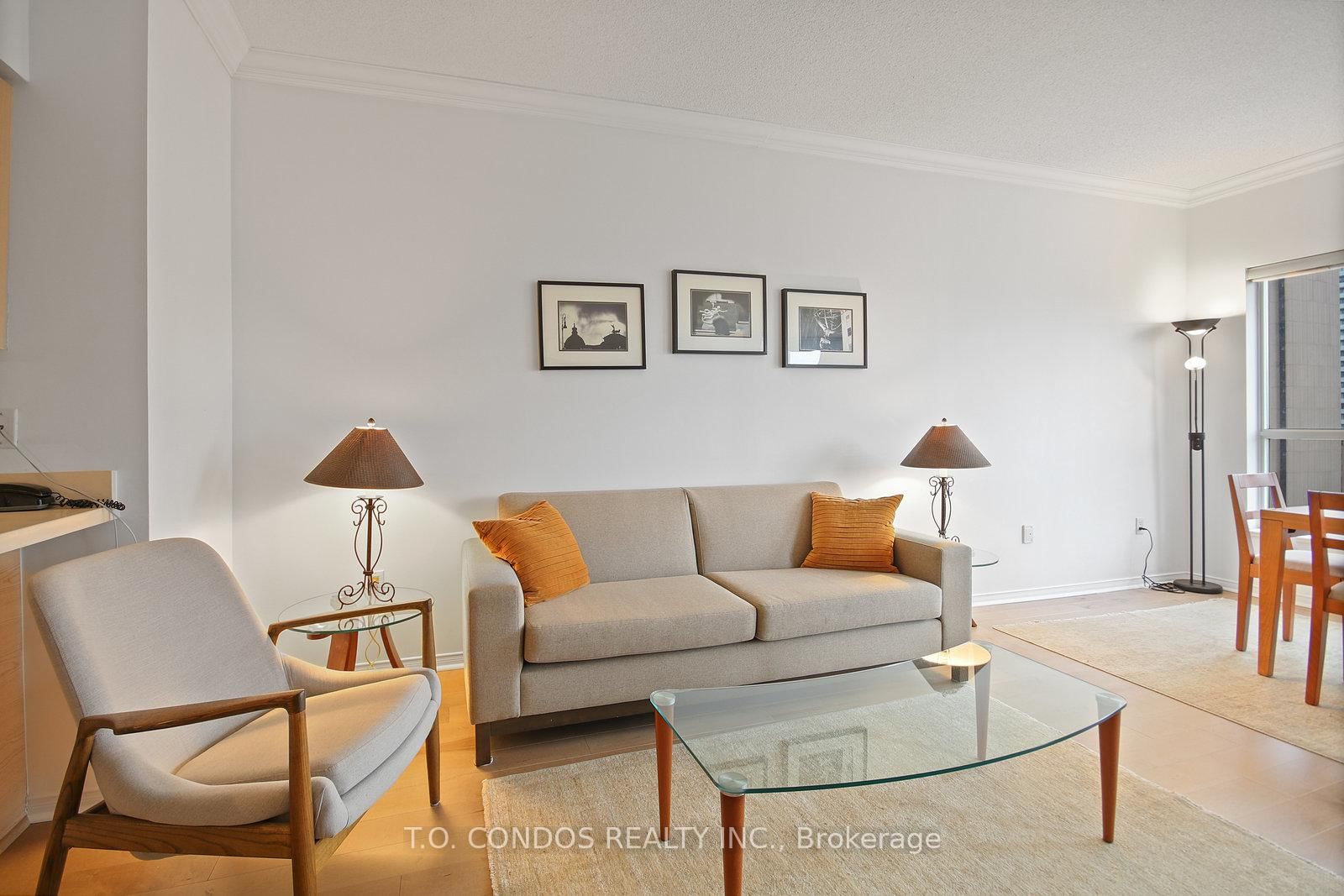 909 Bay Street, Unit 1806 - Photo 9