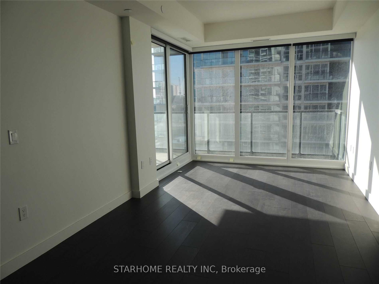 95 Mcmahon Drive, Unit 1006 - Photo 5