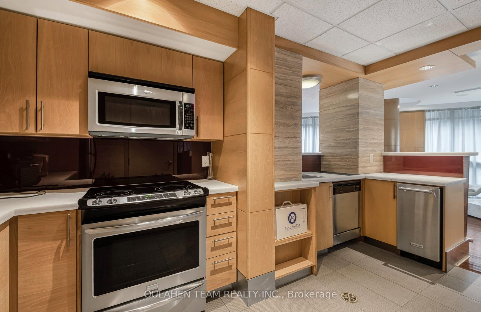 21 Carlton Street, Unit 1105 - Photo 27