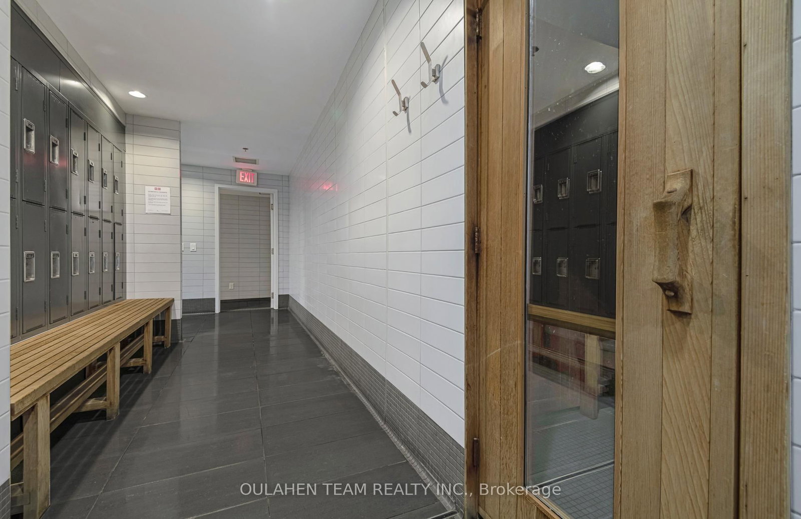 21 Carlton Street, Unit 1105 - Photo 35