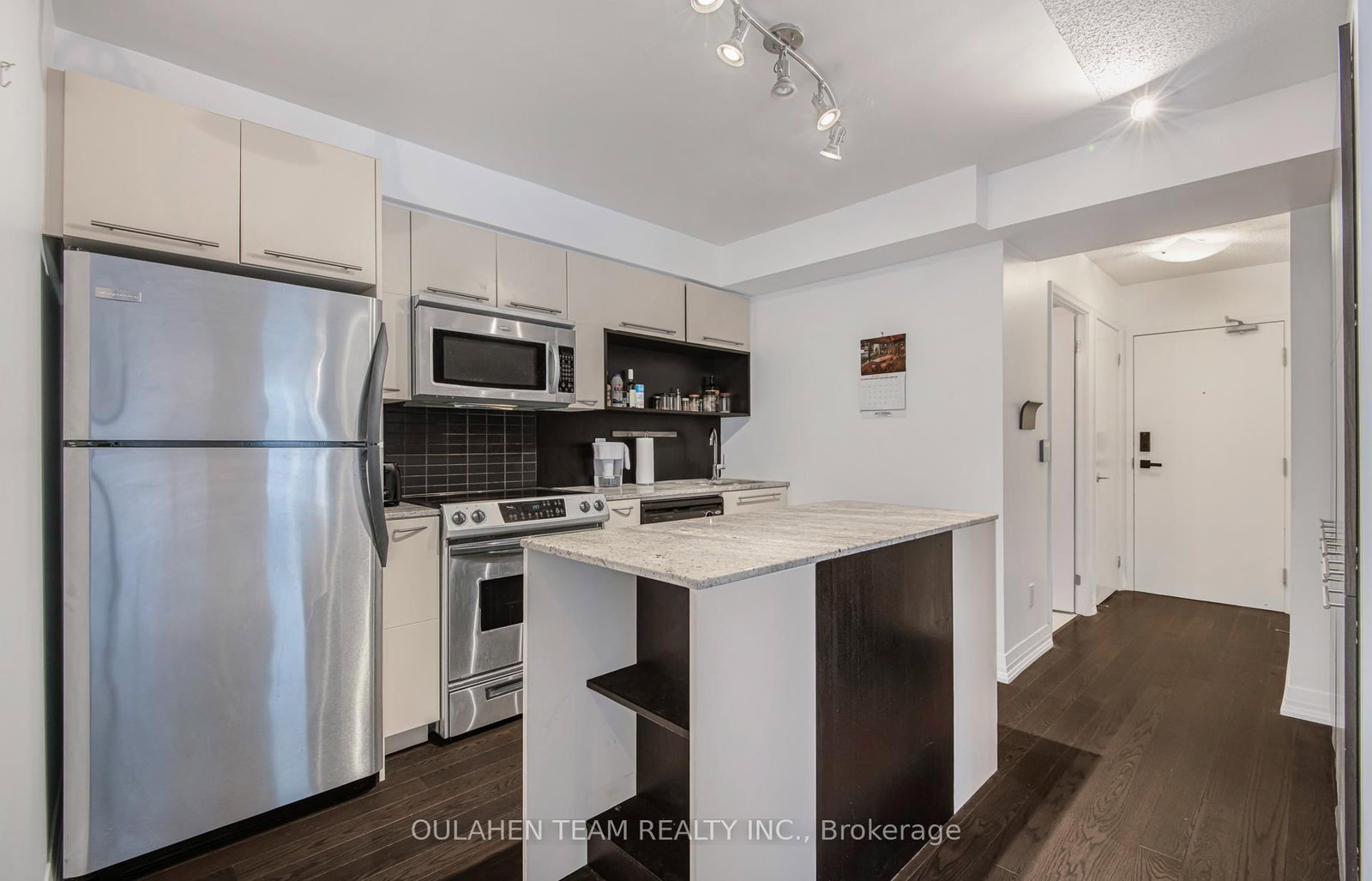 21 Carlton Street, Unit 1105 - Photo 4