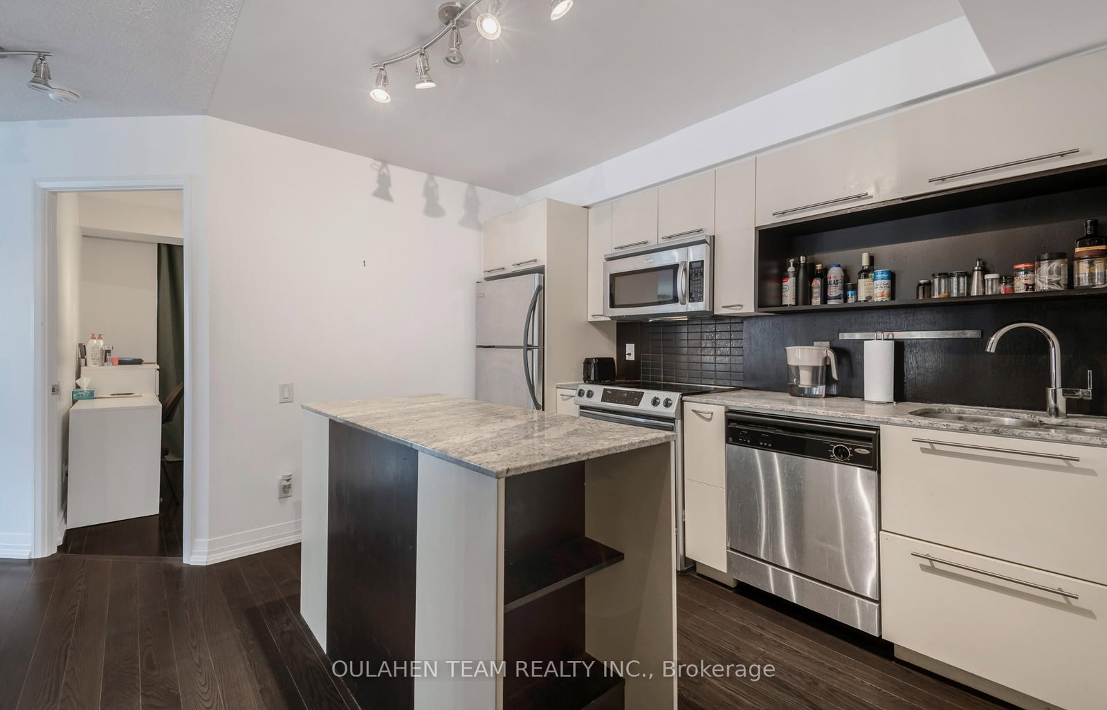 21 Carlton Street, Unit 1105 - Photo 5