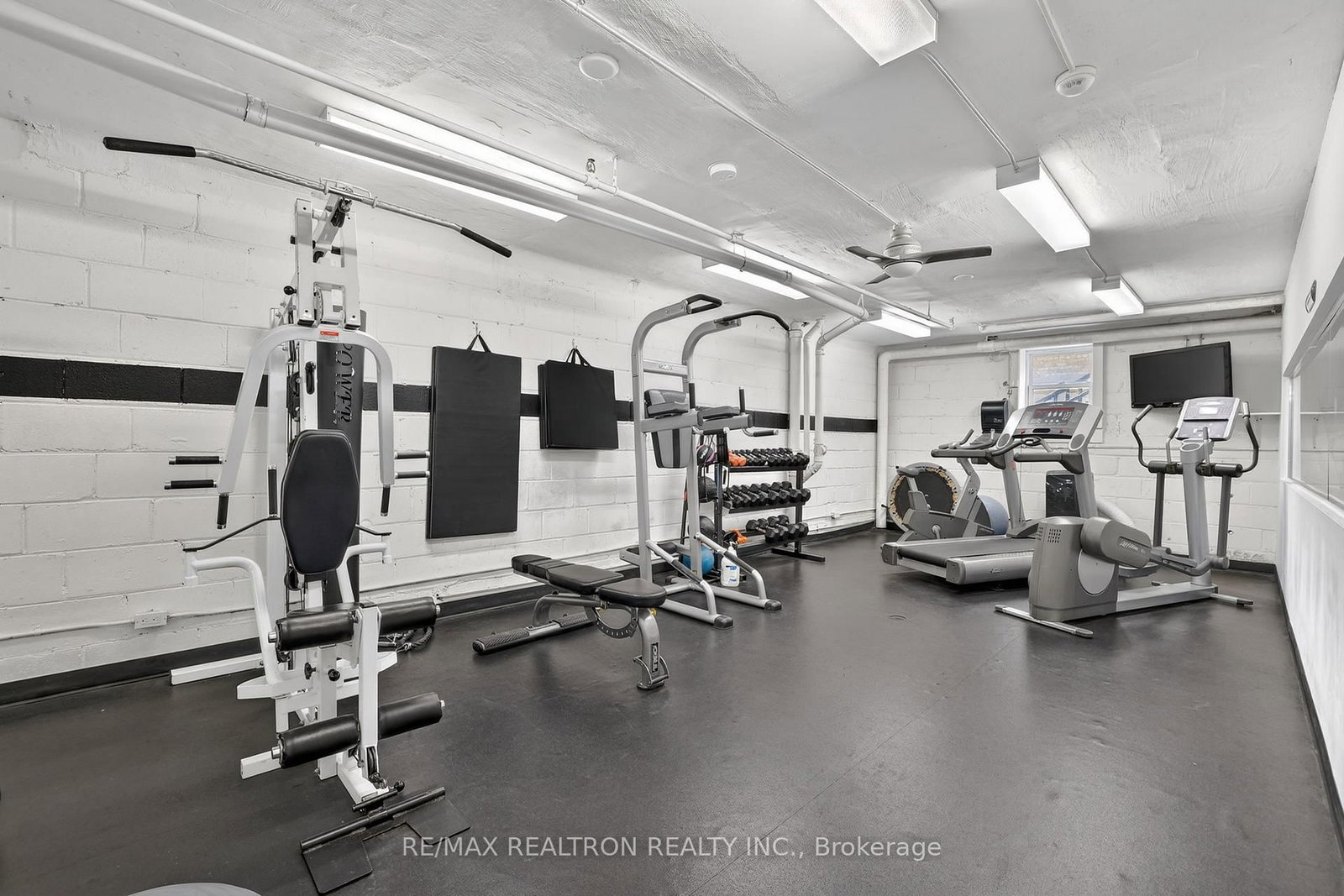 2603 Bathurst Street, Unit 106 - Photo 36
