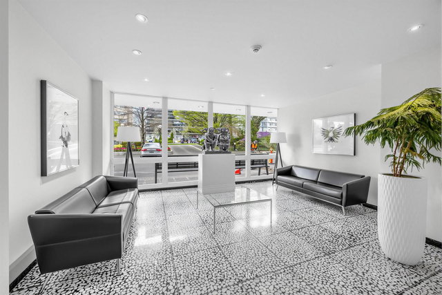 803-4 - 561 Avenue Road