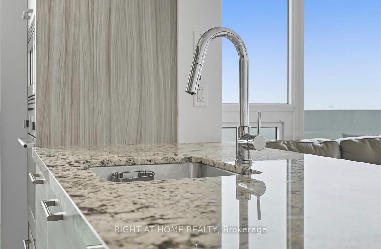 2221 Yonge Street, Unit 3109 - Photo 12