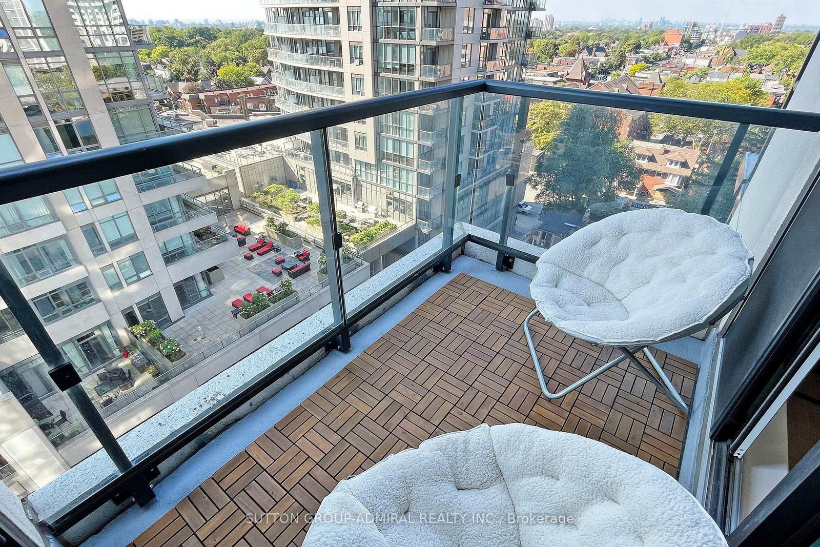 1486 Bathurst Street, Unit 907 - Photo 17