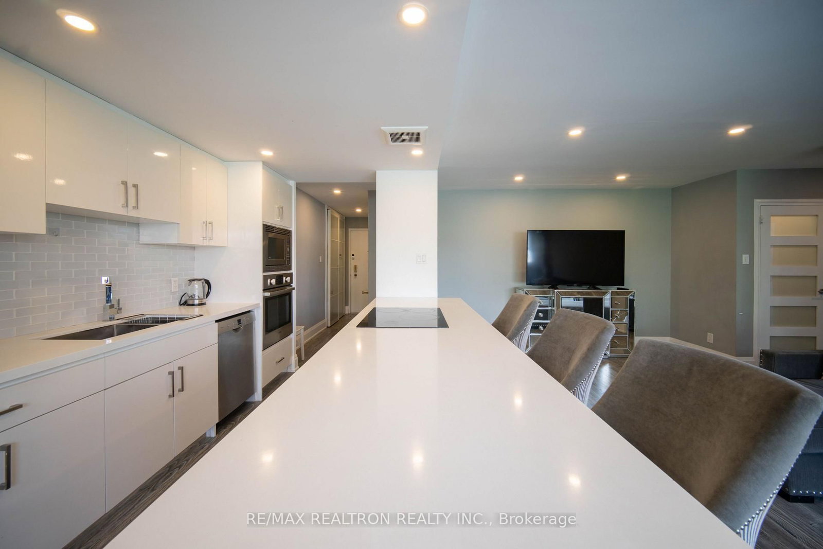 60 Montclair Avenue, Unit 506 - Photo 12