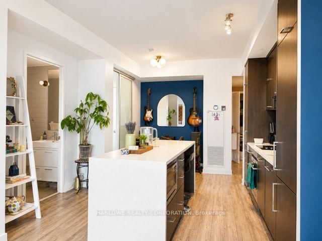 516 - 106 Dovercourt Road