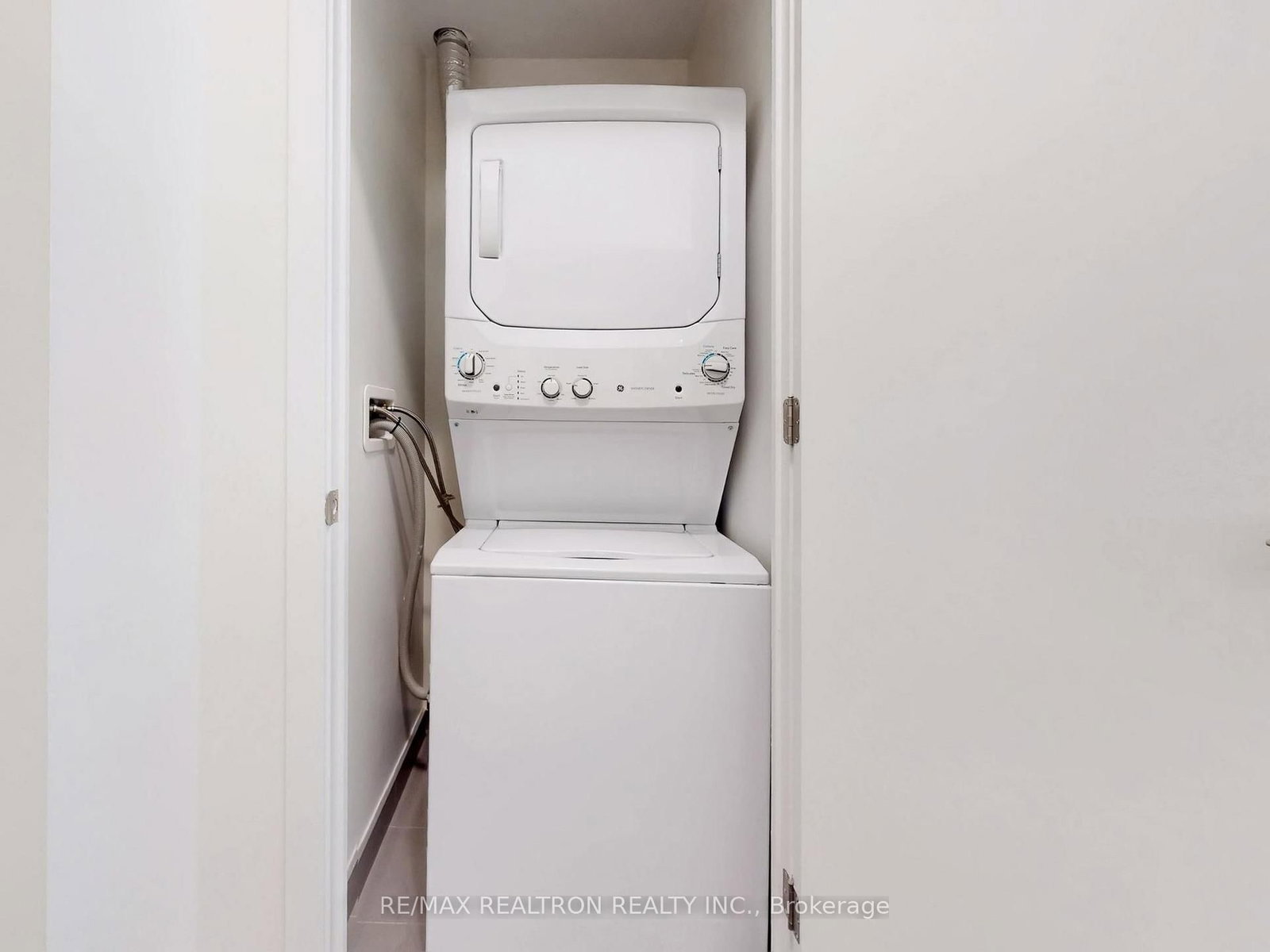 2221 Yonge Street, Unit 213 - Photo 15