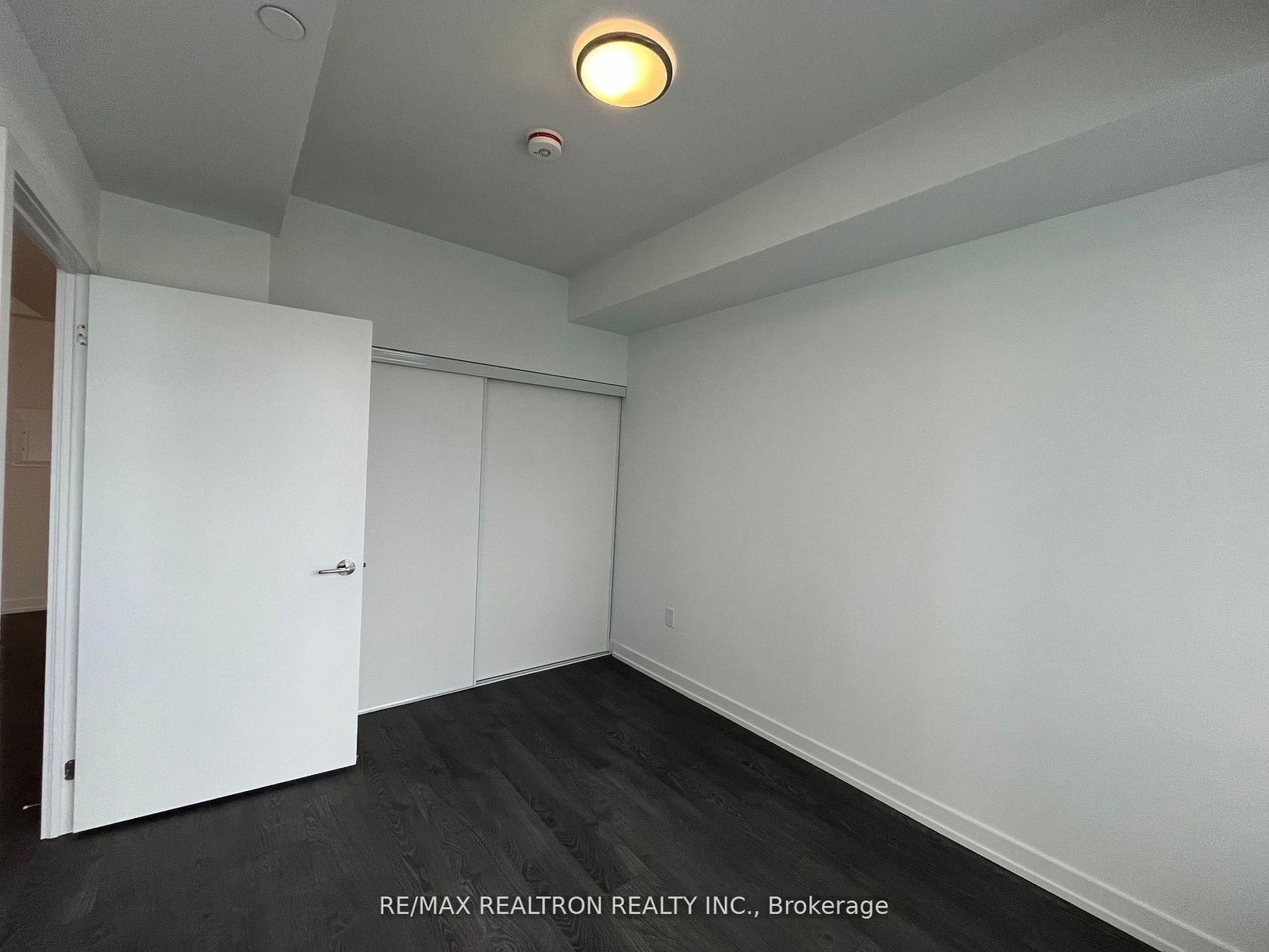 7 Golden Lion Heights, Unit N1105 - Photo 11