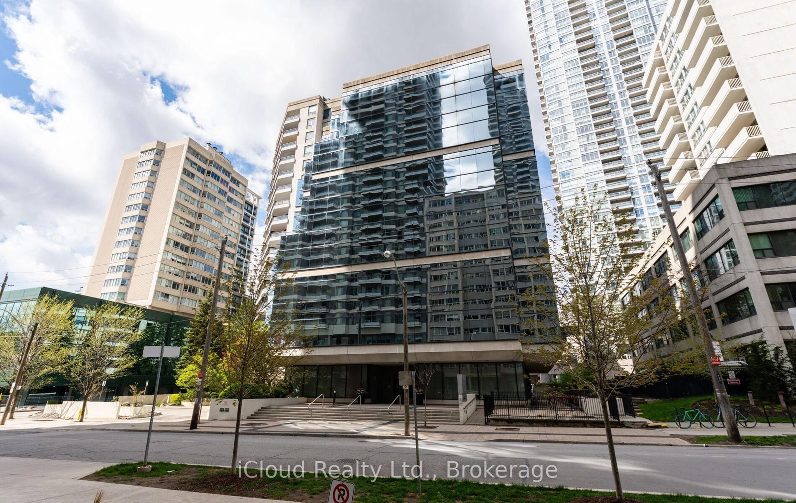 30 Holly Street, Unit 901 - Photo 3
