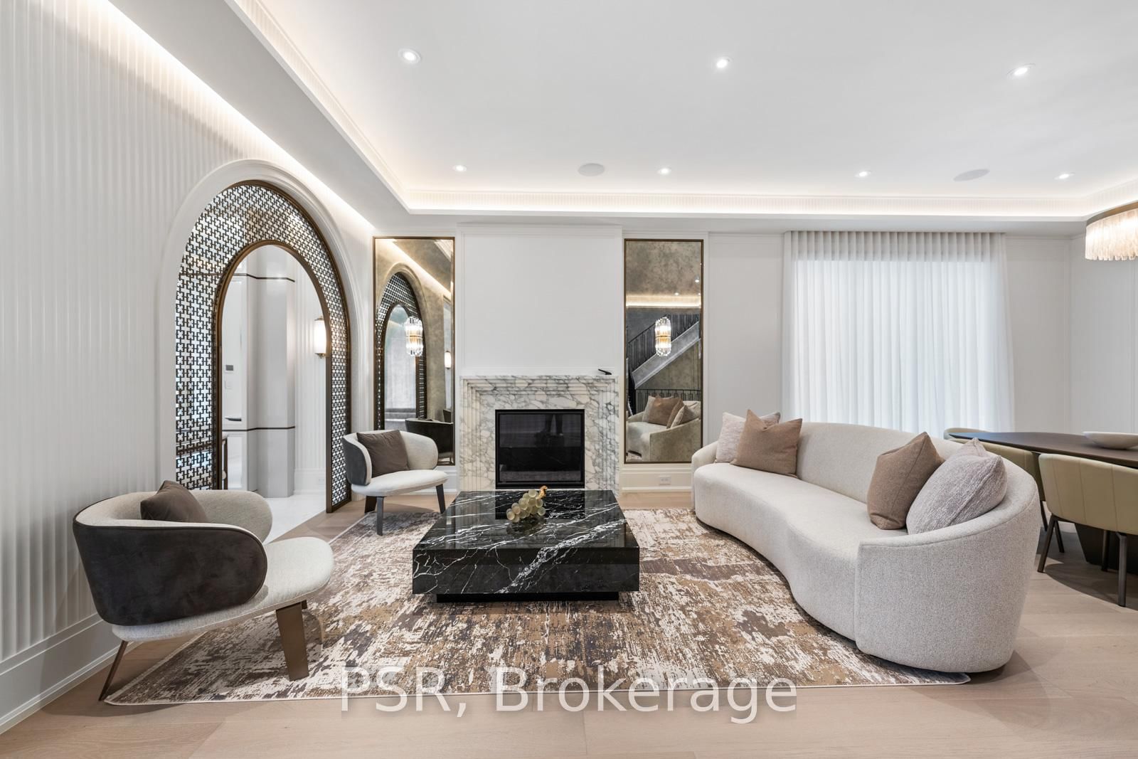 117 Yonge Boulevard - Photo 4