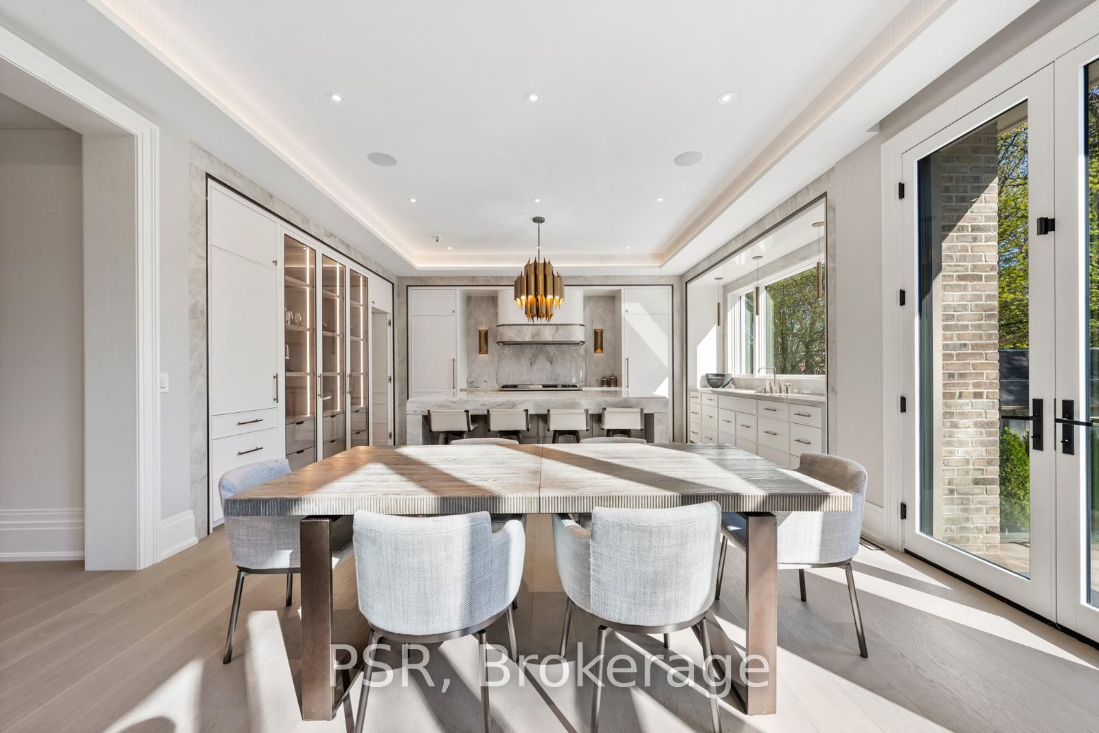 117 Yonge Boulevard - Photo 9