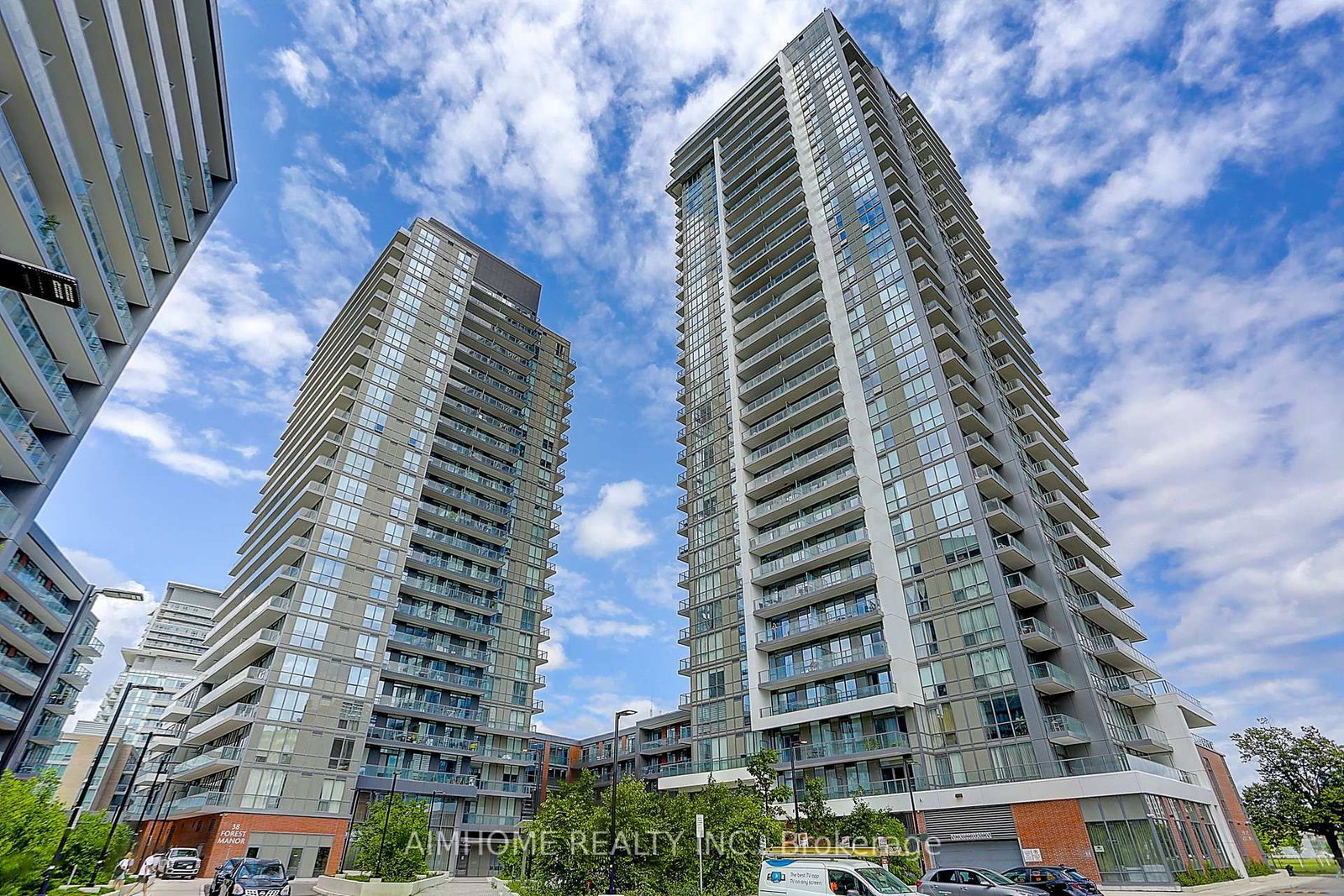 32 Forest Manor Road, Unit 2105 - Photo 2