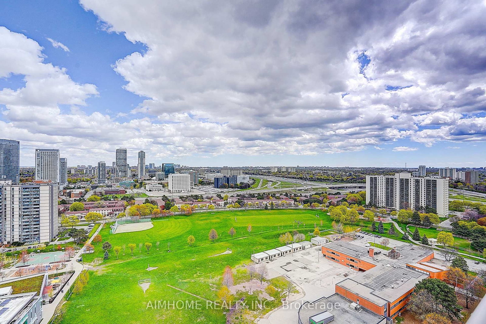 32 Forest Manor Road, Unit 2105 - Photo 25