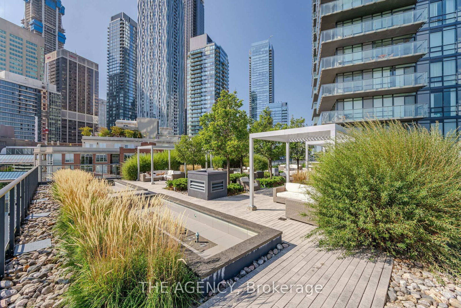 825 Church Street, Unit 105 - Photo 44