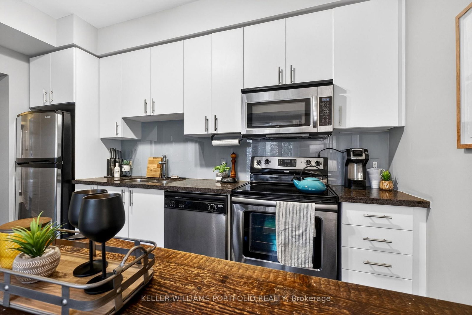 64 Cole Street • Toronto, ON photo 13