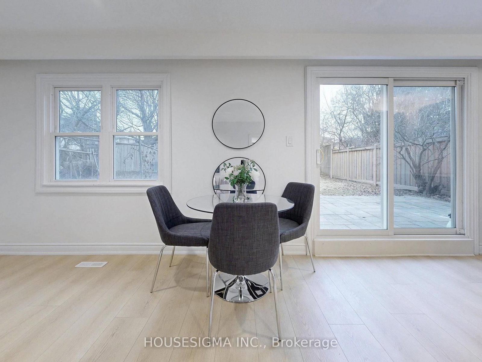 423 Connaught Avenue - Photo 29