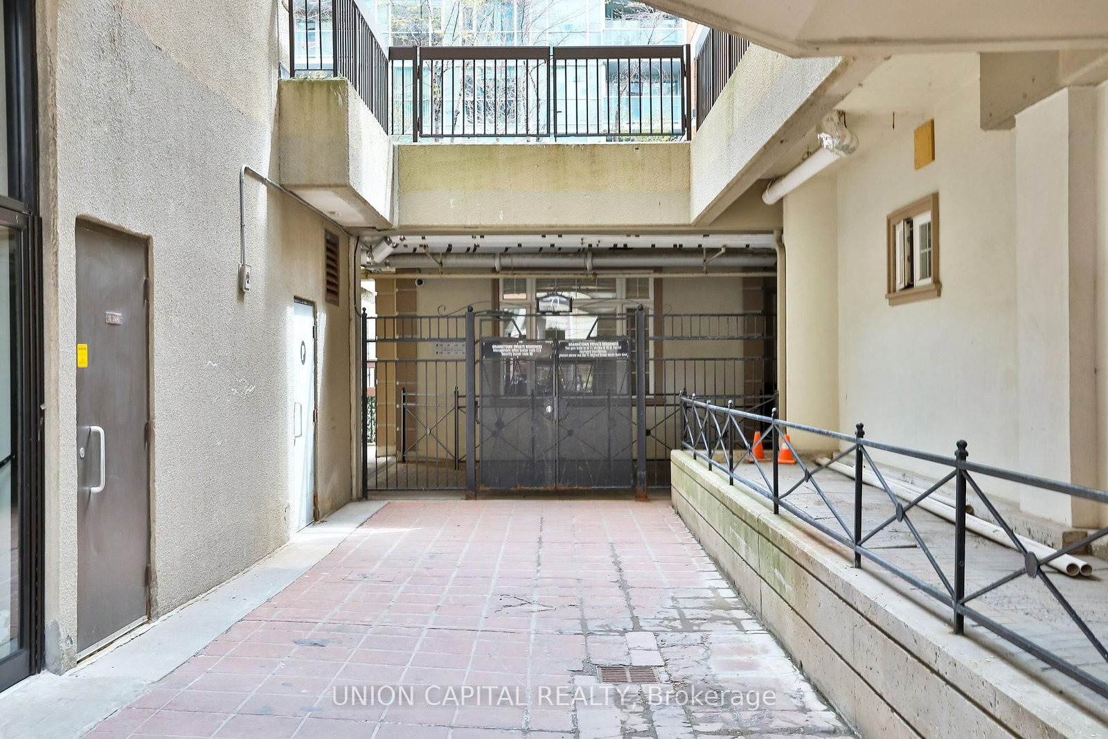 71 Mccaul Street, Unit 143 - Photo 12