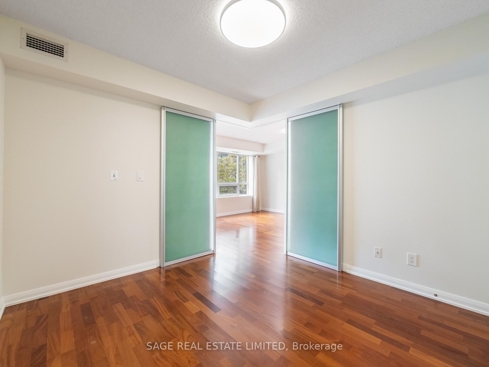18 Beverley Street, Unit 209 - Photo 38