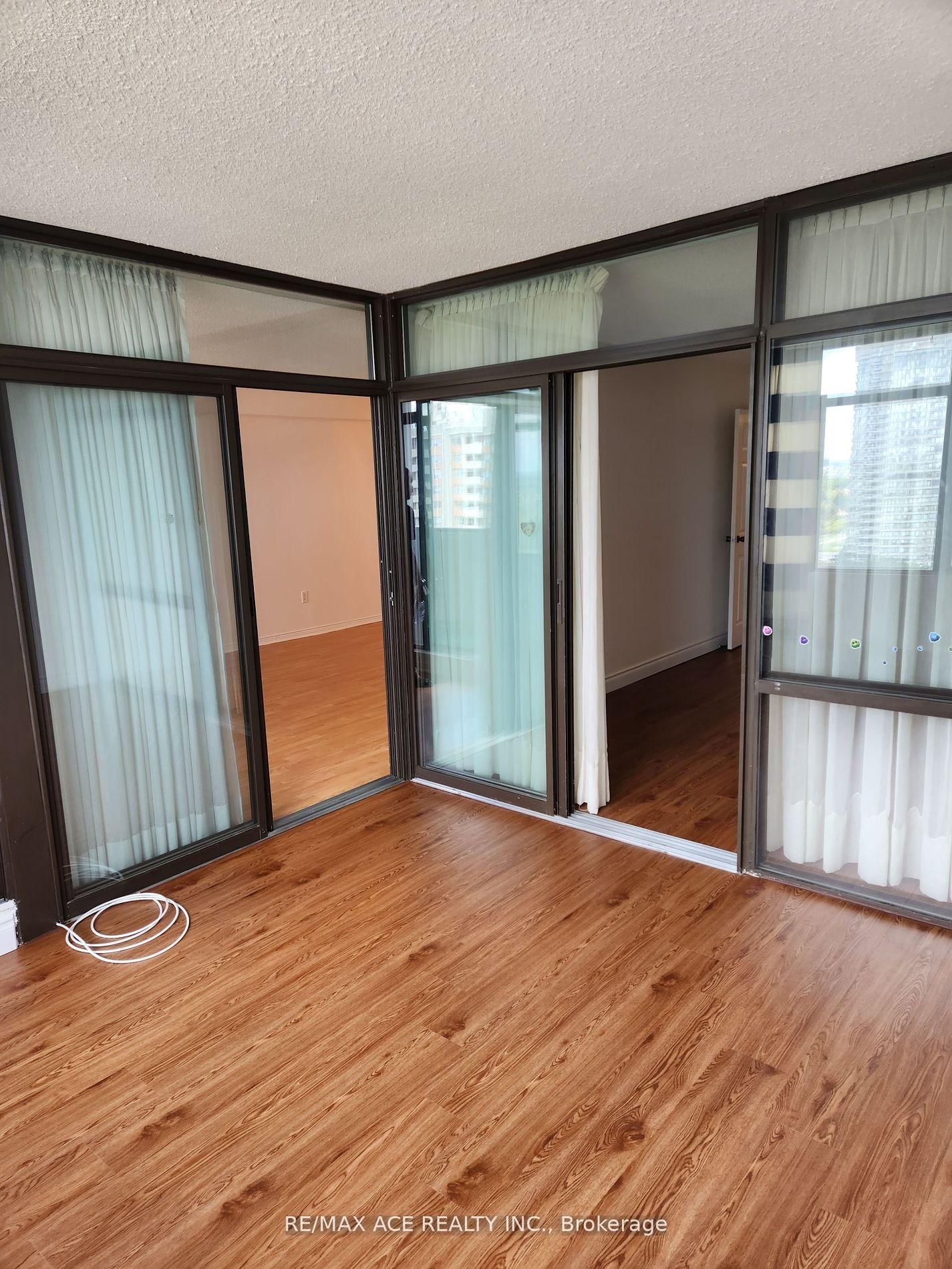 1555 Finch Avenue E, Unit 1609 - Photo 11