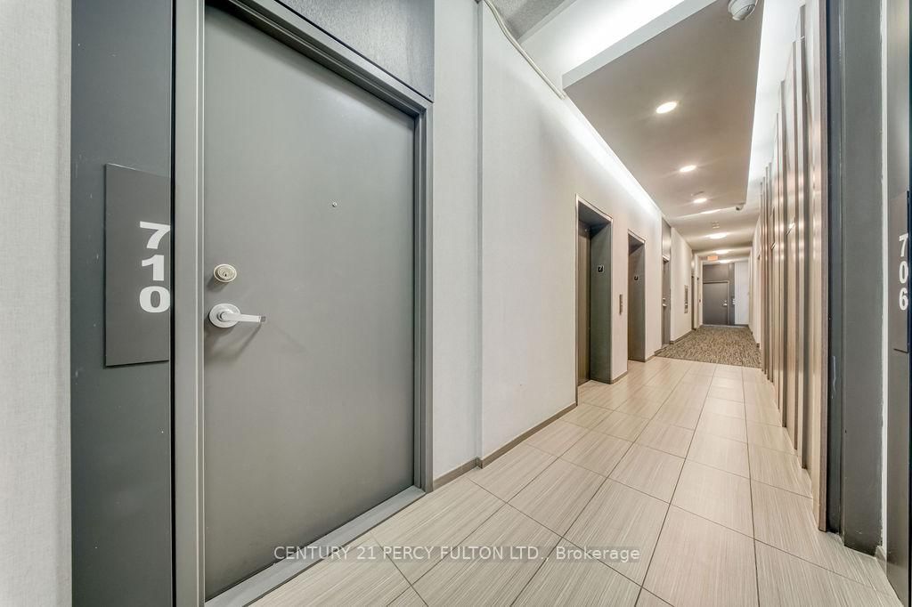 15 Bruyeres Mews, Unit 710 - Photo 4