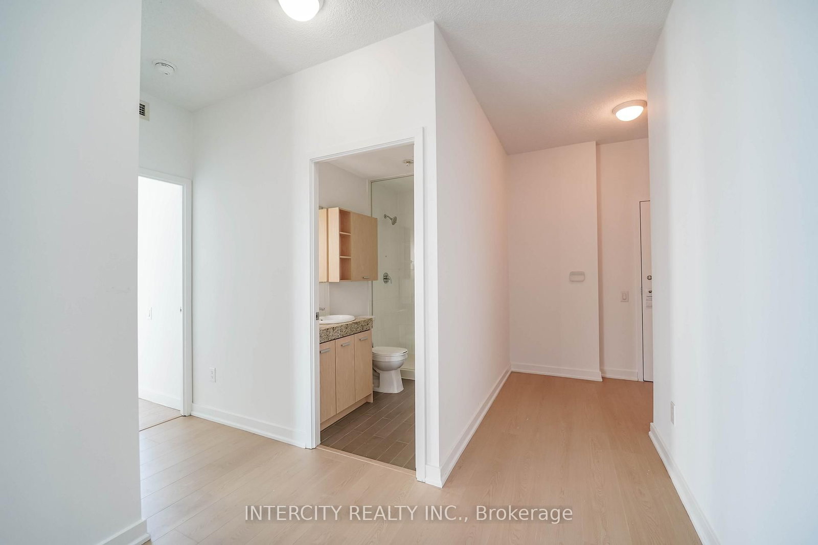 29 Singer Court, Unit 3002 - Photo 16