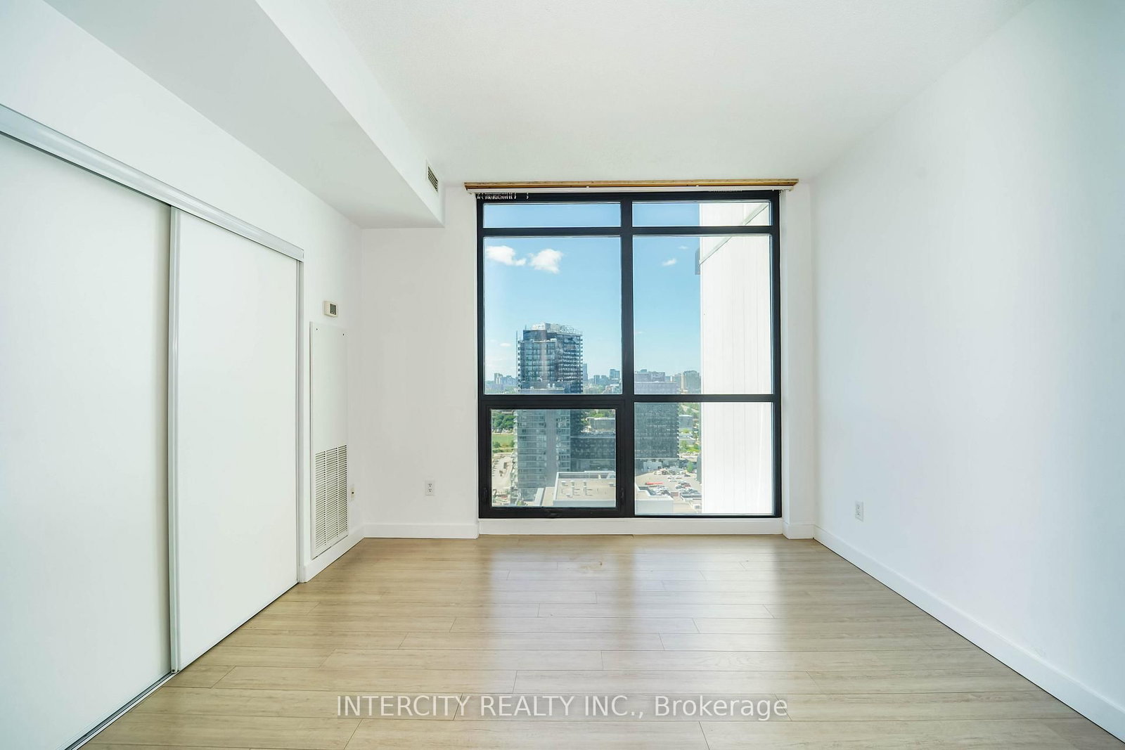 29 Singer Court, Unit 3002 - Photo 38